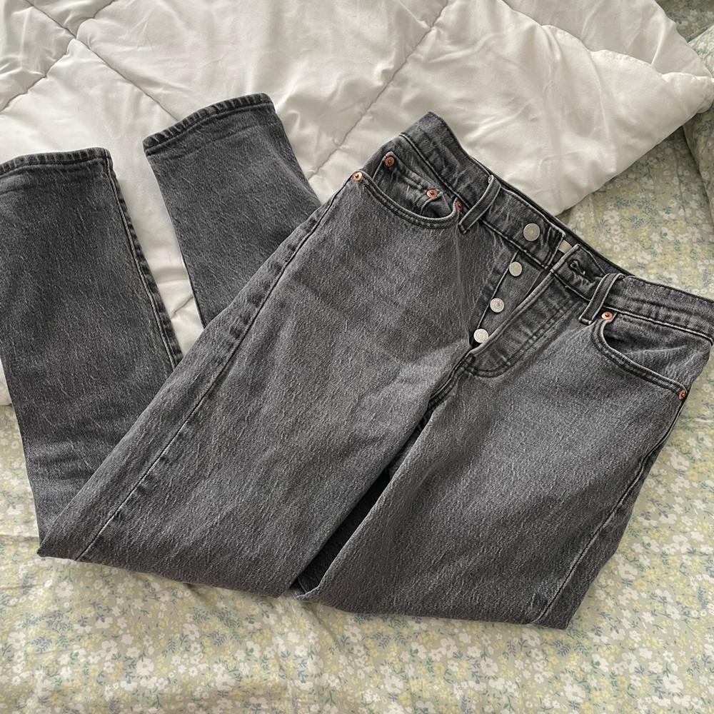 Levi’s Wedgie Jeans